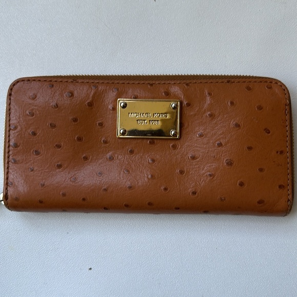 Michael Kors Light Brown Jet Set Leather Wallet Continental 8 x 4" - Picture 1 of 7